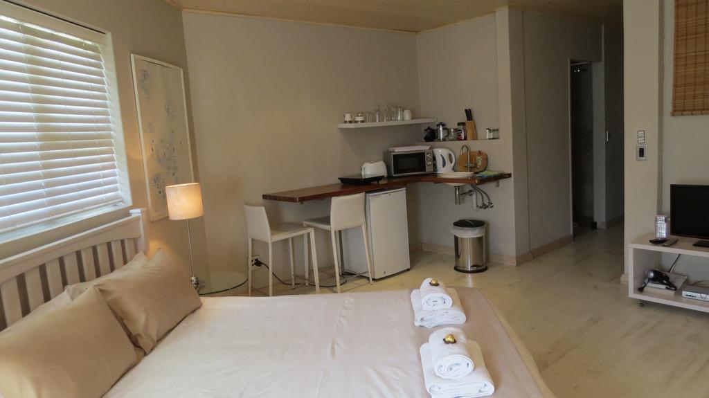 Kasa Nama Hotel Edgemead Kamer foto