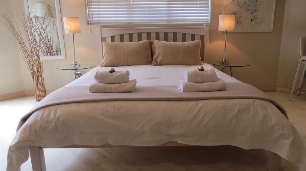 Kasa Nama Hotel Edgemead Kamer foto