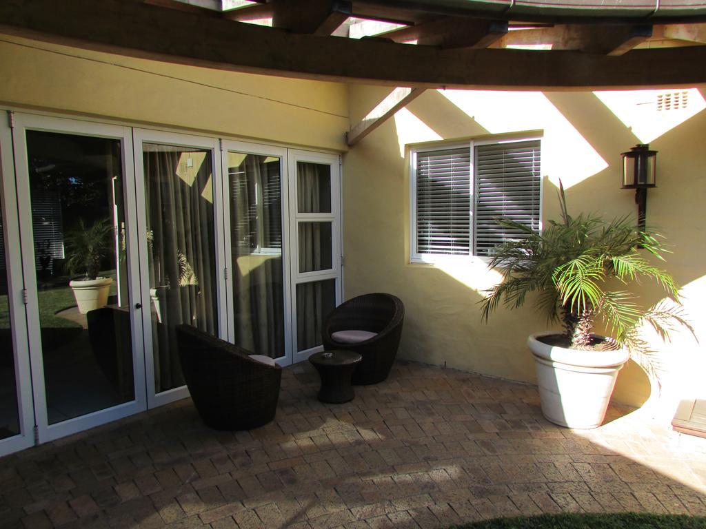 Kasa Nama Hotel Edgemead Kamer foto